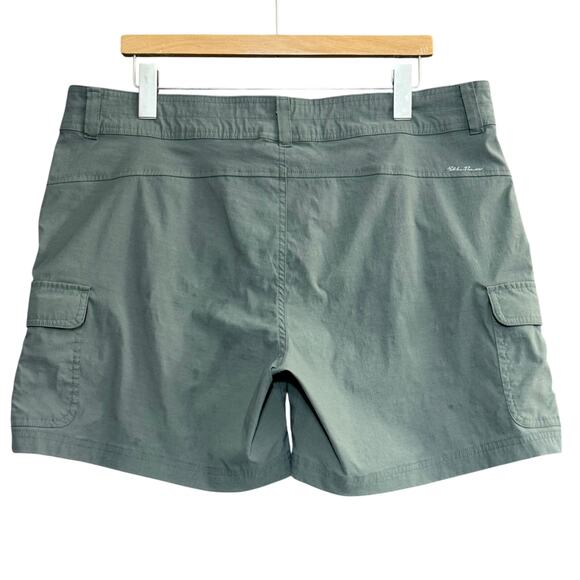 EDDIE BAUER Women’s Size 16 Green Cargo Shorts Outdoor Trail Casual Comfy - Picture 2 of 10